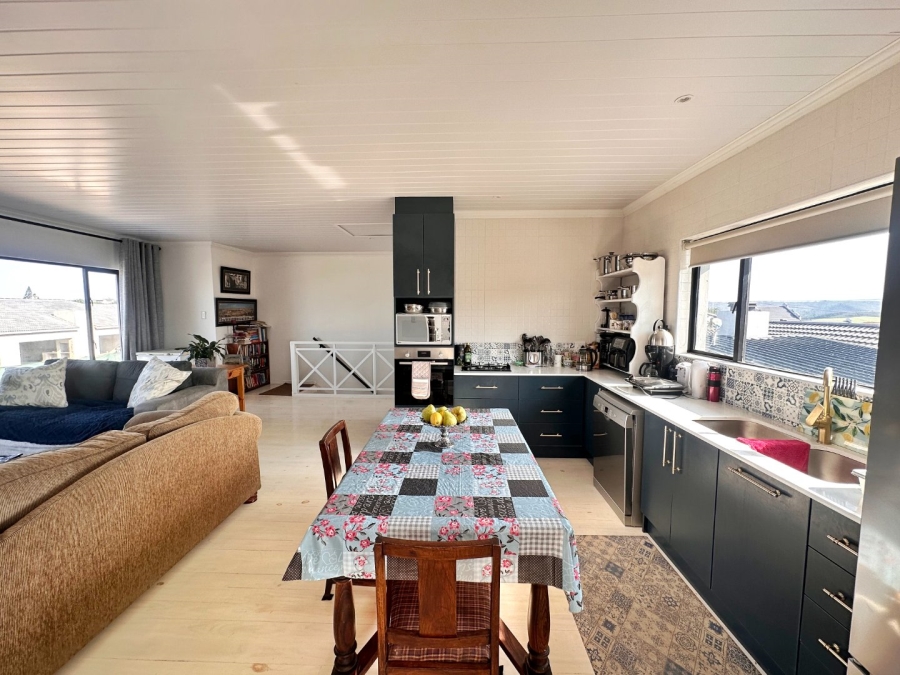 5 Bedroom Property for Sale in Fraaiuitsig Western Cape